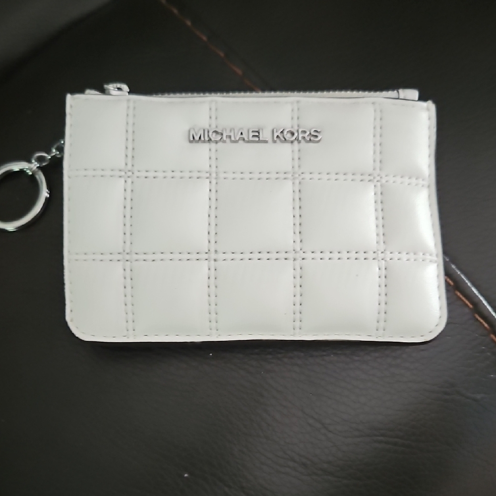 Michael Kors White Quilted Wallet